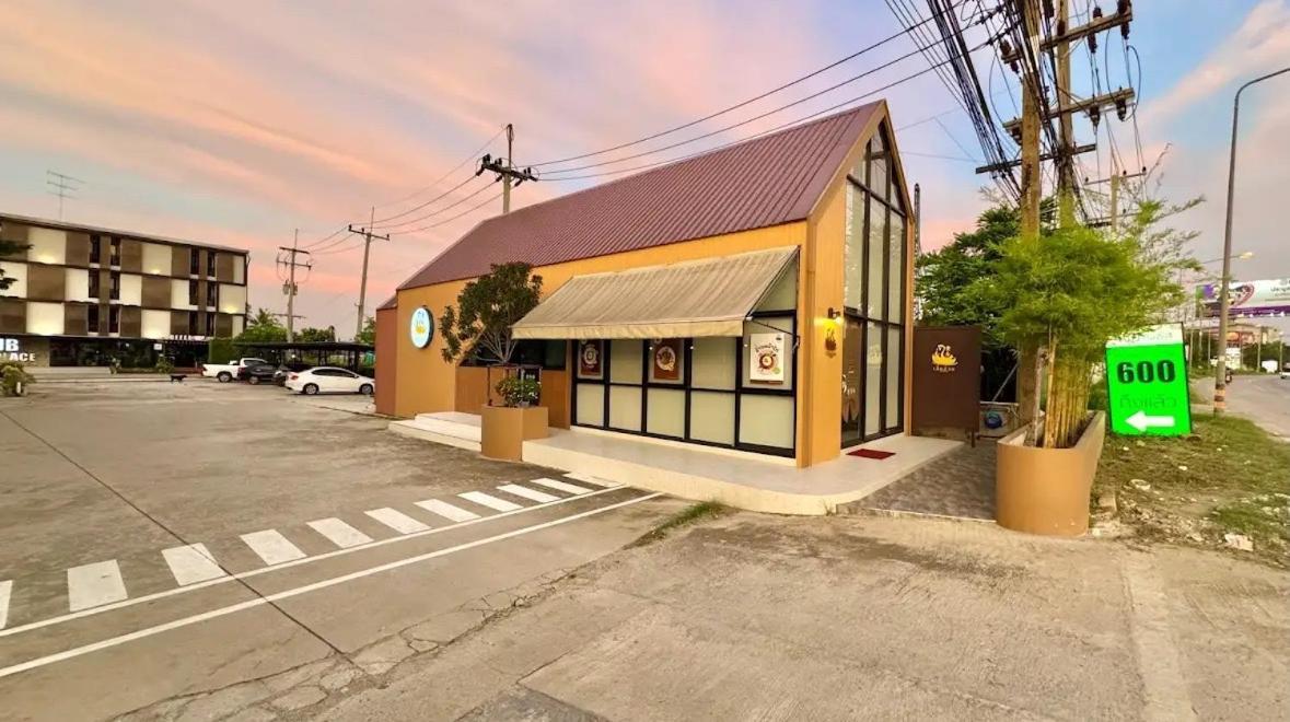 Jb Place Nakhon Pathom Extérieur photo